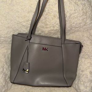 Michael Kors gray purse